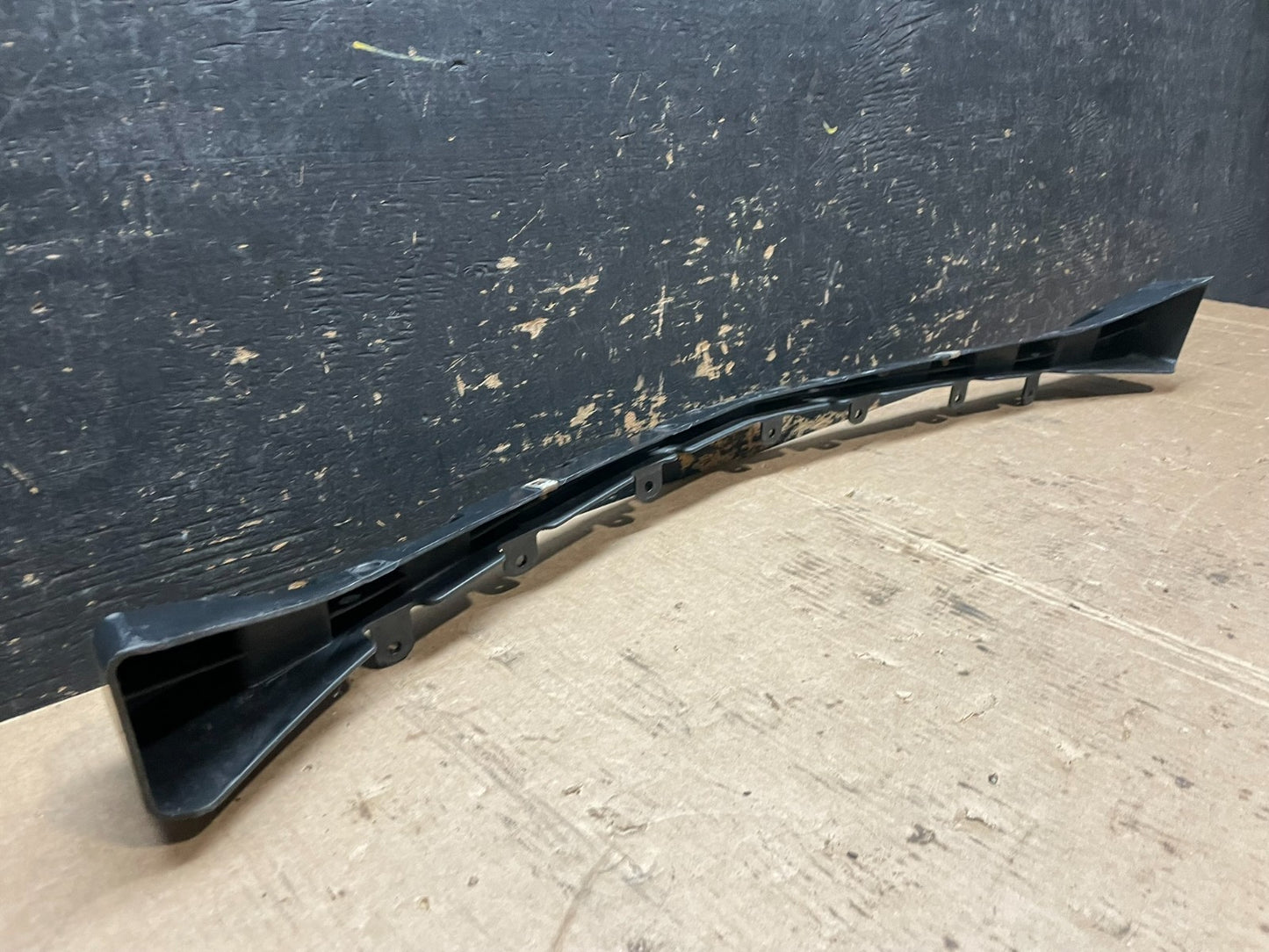 2015 to 2019 Cadillac ATS Front Bumper Fascia Upper Stiffener 22879651 Z60005