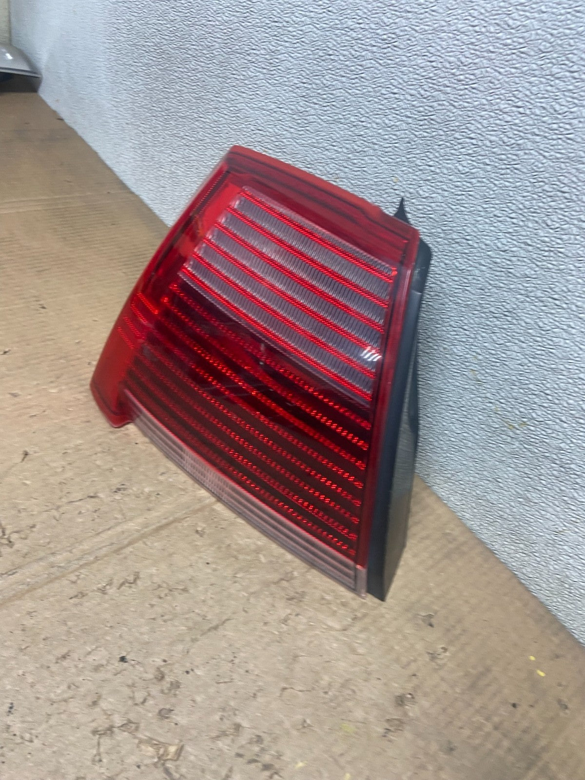 2004 2005 2006 Mitsubishi Galant Sedan Left Driver Lh Tail Light OEM AA6879 DW1