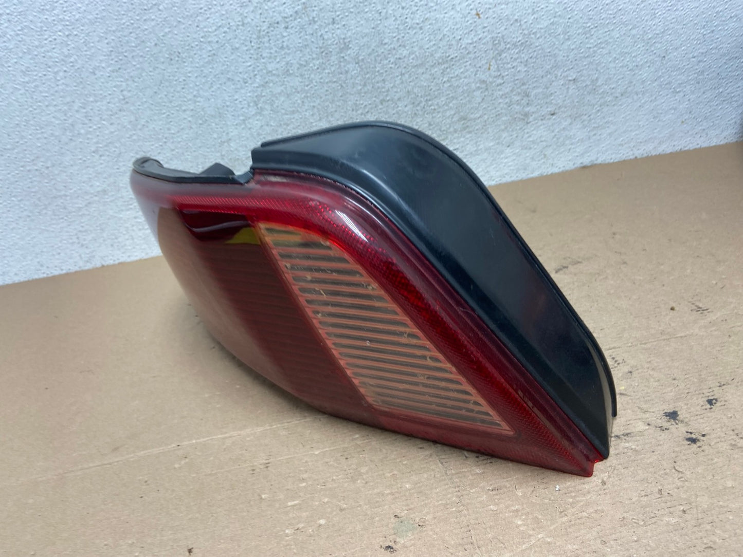 2002 to 2003 Mitsubishi Galant Left Driver LH Side Tail Light AF4760 LK1