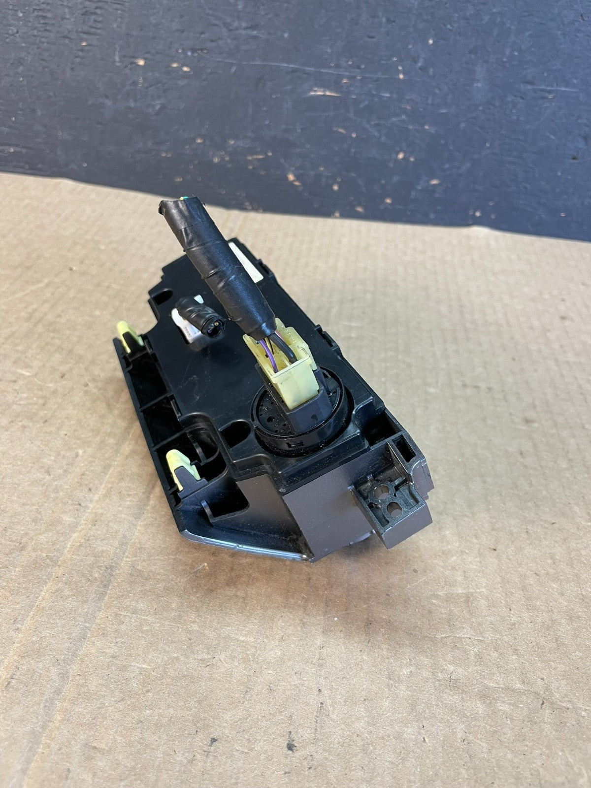 2010 - 2014 Subaru Outback Legacy A/C Heater Climate Control Unit AF3653 DW4