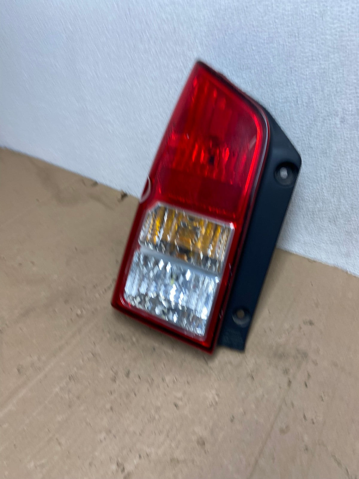 2005 to 2012 Nissan Pathfinder Tail light Left Driver Lh Side AE9268 LK1