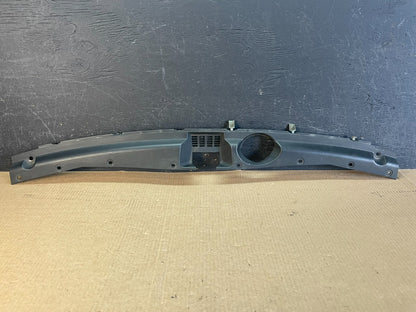 2008 to 2012 Hyundai Veracruz Front Upper Radiator Molding AF37880