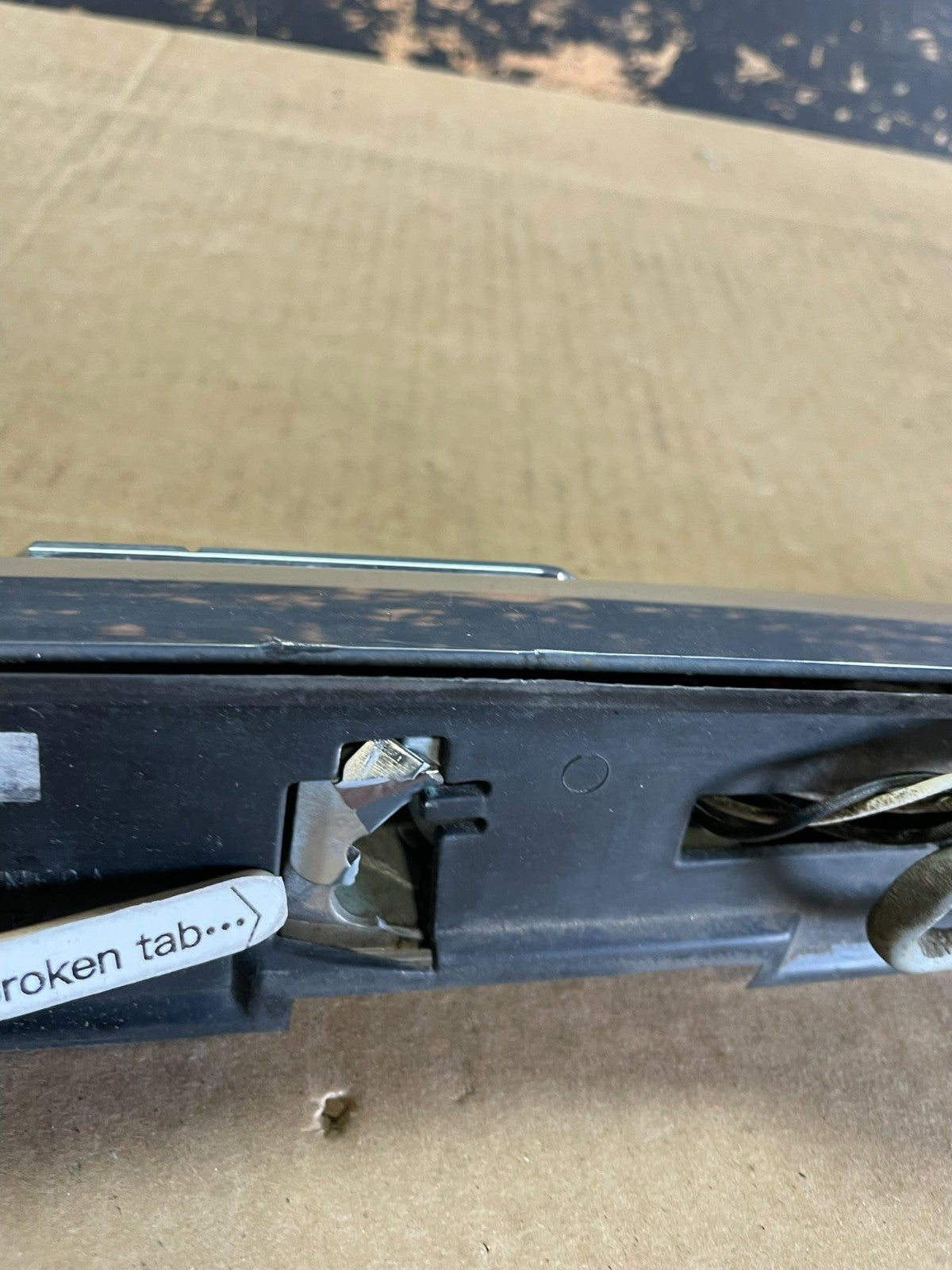 2007-2012 GMC Acadia Chrome Tailgate Rear Finish Molding Back W/Camera aa8963 DG8