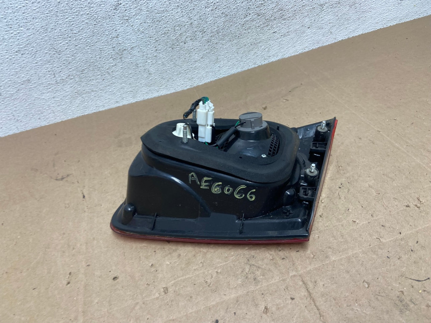 2010-2012 Hyundai Santa Fe Left Driver LH Inner Tail Light AE6066 LK5