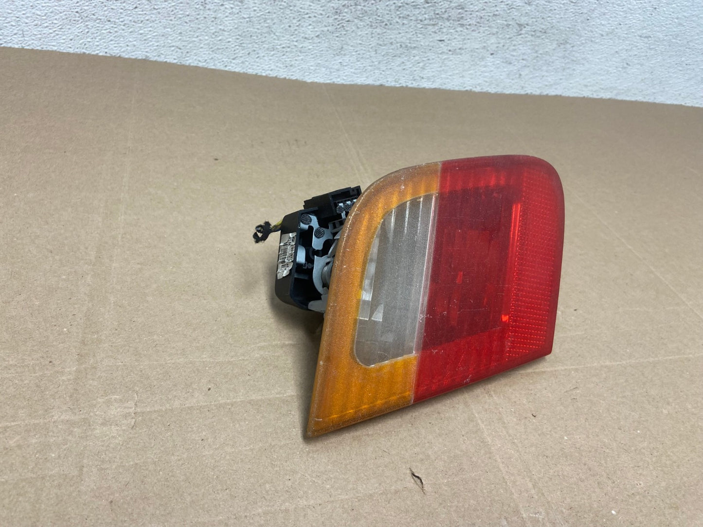 2002 - 2005 BMW 3 E46 Series Left Driver LH Inner Tail Light AE4837 LK2