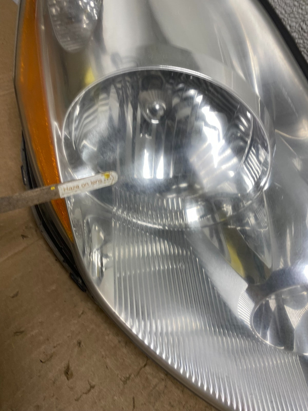 2006 to 2010 Toyota Sienna Left+Right Side Set Headlights Halogen V4560 DW9
