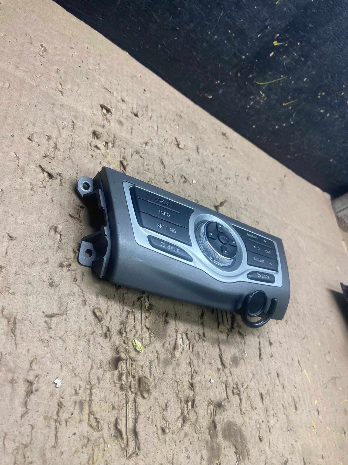 2009-2014 Nissan Murano AM FM Radio CD Control Panel t9005 DG1
