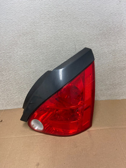 2004 2005 2006 2007 2008 Nissan Maxima Right RH Tail Light Y0934 DW0