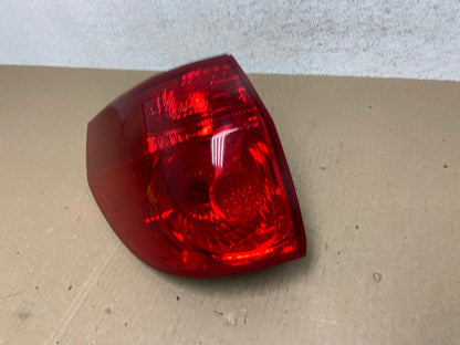 2006 to 2010 Toyota Sienna Left Driver LH Side Tail Light AE6976 LK1