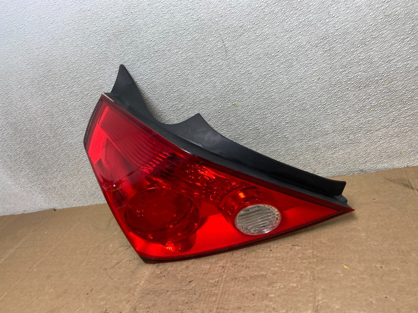 2008 to 2013 Nissan Altima Coupe Tail Light Left Driver LH Side Oem AA2605 DW1