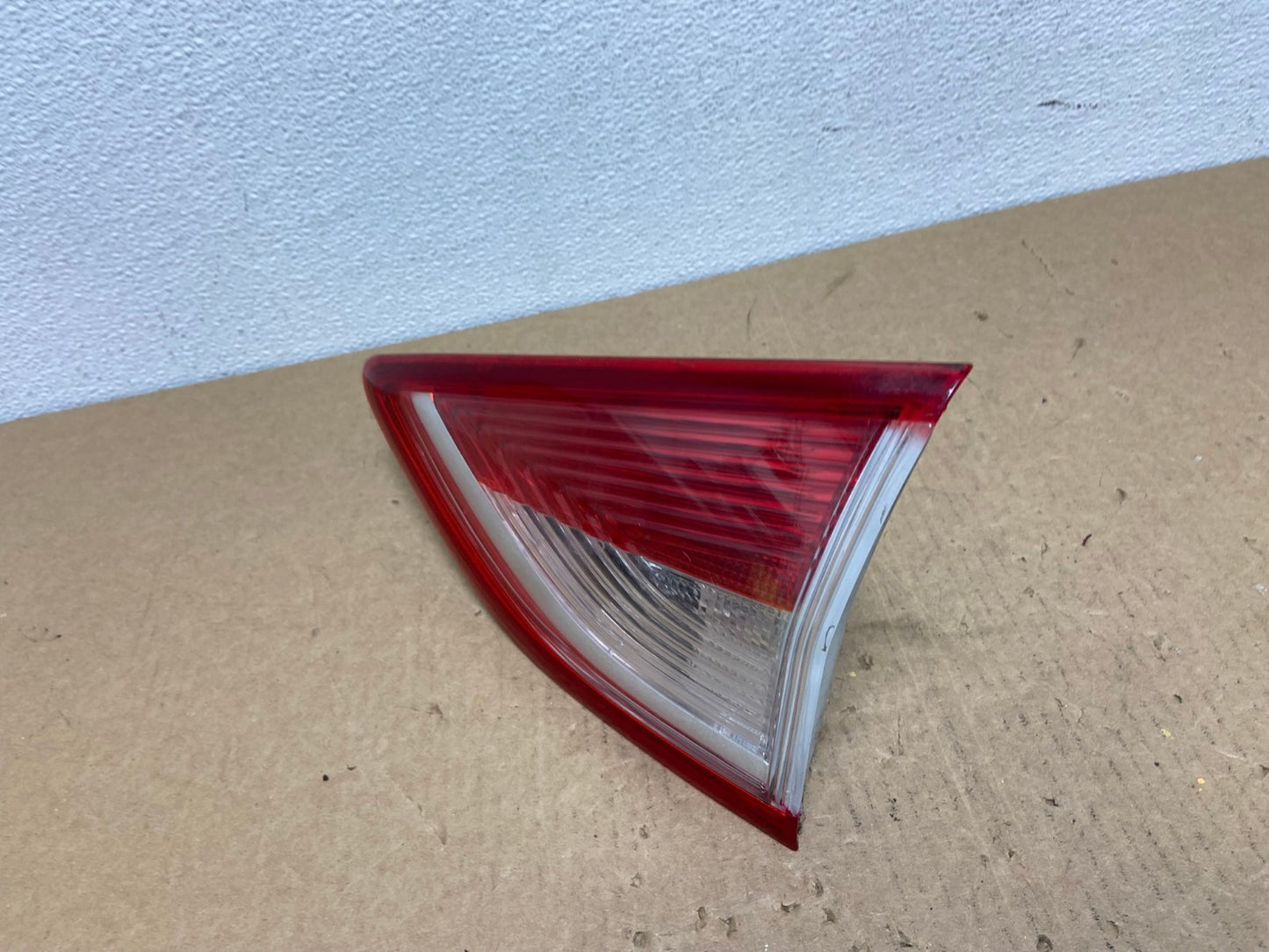 2013 to 2016 Ford Escape Right Passenger RH Side Inner Tail Light OEM AC1233 LK1