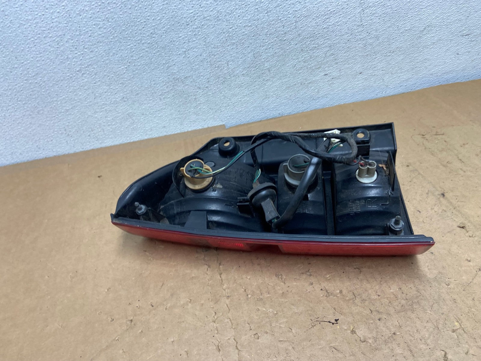 2005 to 2012 Nissan Pathfinder Right Passenger RH Side Tail Light AD0601 LK4
