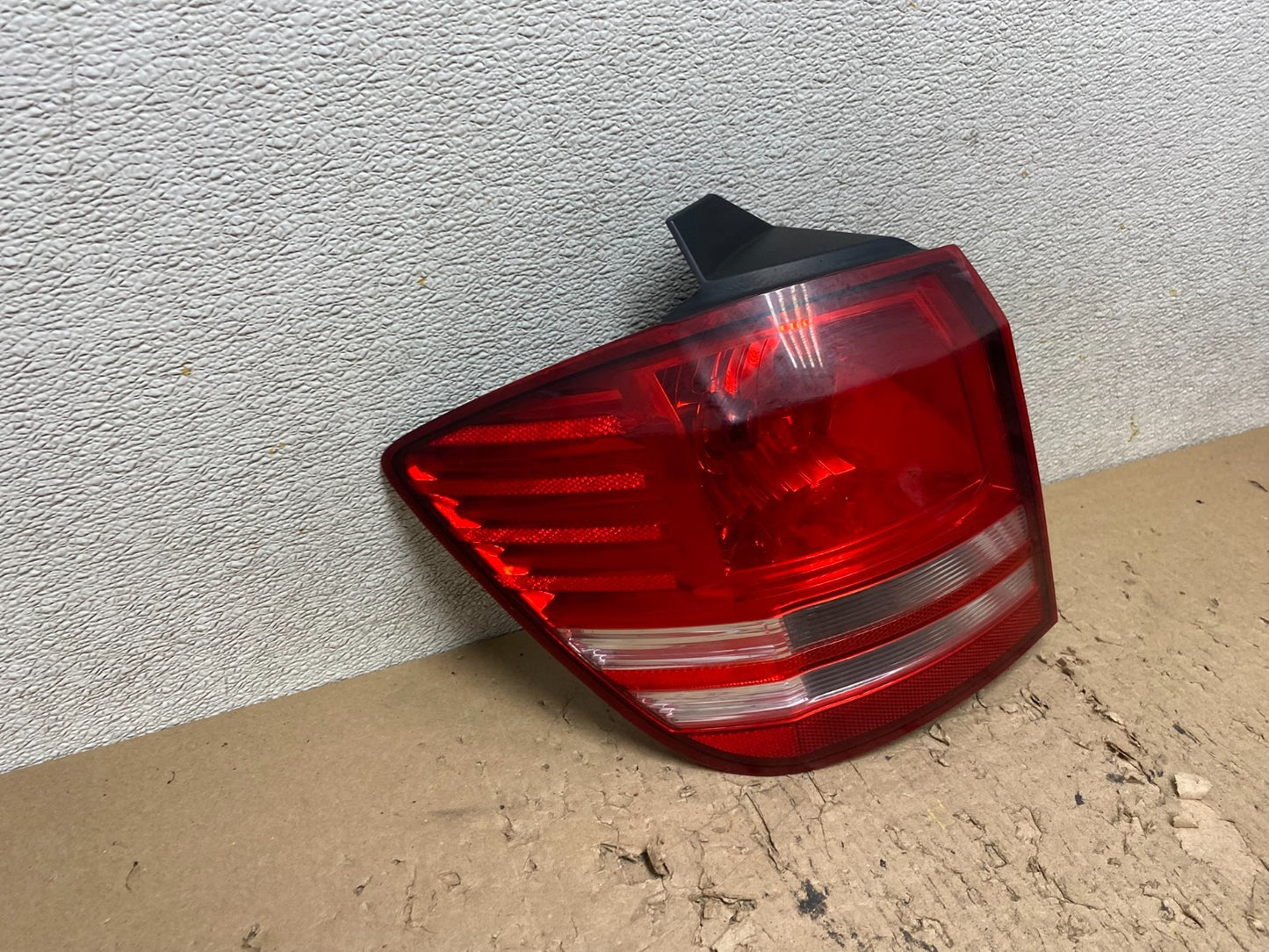 2009 2010 2011 Dodge Journey Left Driver Lh Tail Light Oem S0126 DW2