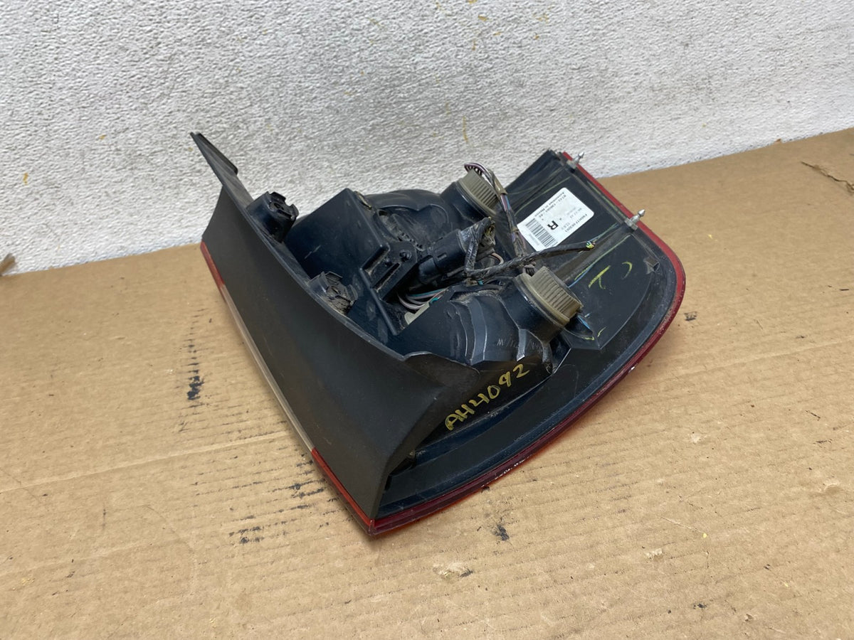 2011 2012 2013 2014 Ford Edge Right Passenger RH Side Tail light AH4092 DW5