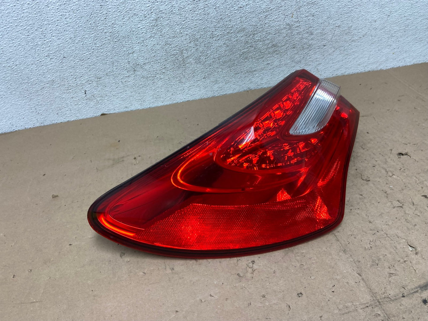 2011 - 2014 Chrysler 200 Sedan Left Driver LH Led Tail Light AG5484 LK2