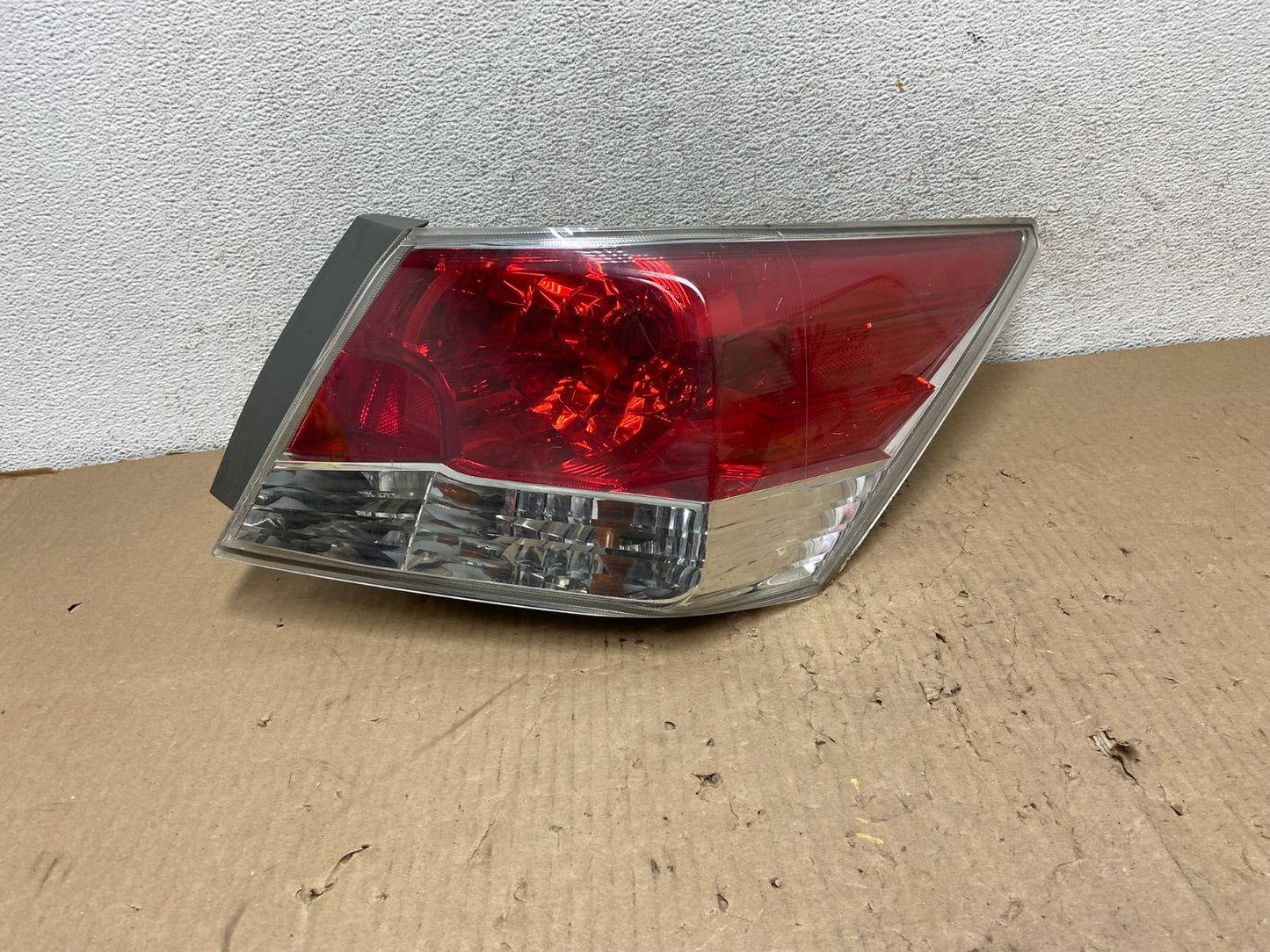 2008 to 2012 Honda Accord Sedan Tail light Right Passenger RH AG8055 LK0