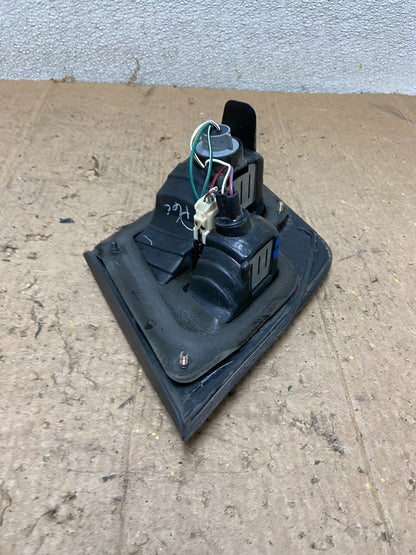 1998-1999 Toyota Avalon Left Driver Lh Side Inner Tail Light OEM AA43375