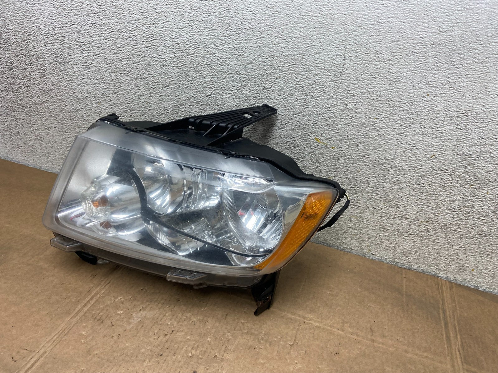2011 to 2013 Jeep Grand Cherokee Halogen Left Driver Lh Headlight Oem Y5621 DW1