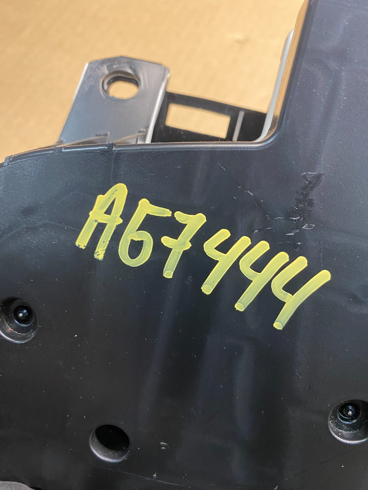 2007 to 2013 Chevrolet Silverado Suburban Cluster Gauge Speedometer AG7444 DG6