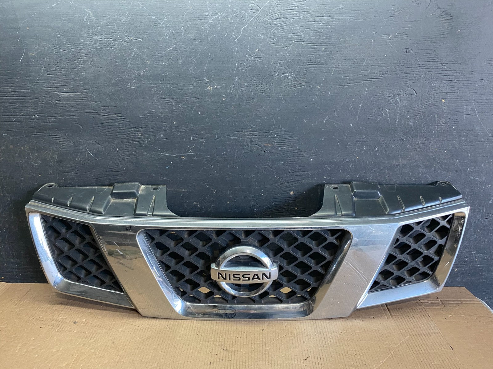 2005 2006 2007 Nissan Pathfinder Chrome Front Upper Grill Grille Oem P5982 DG0