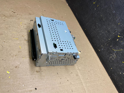 2010 to 2011 Volvo S60 Radio AM FM Receiver MP3 CD Player U4923 DG2