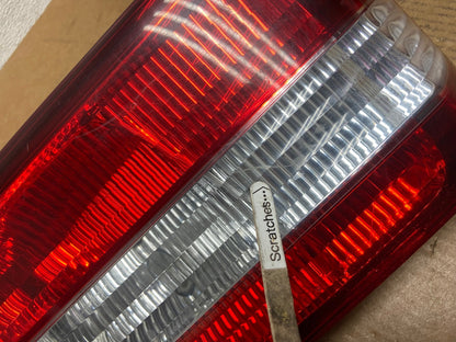 2000 2001 Lexus ES300 Inner Left Driver LH Side Tail Light AE0358 LK3