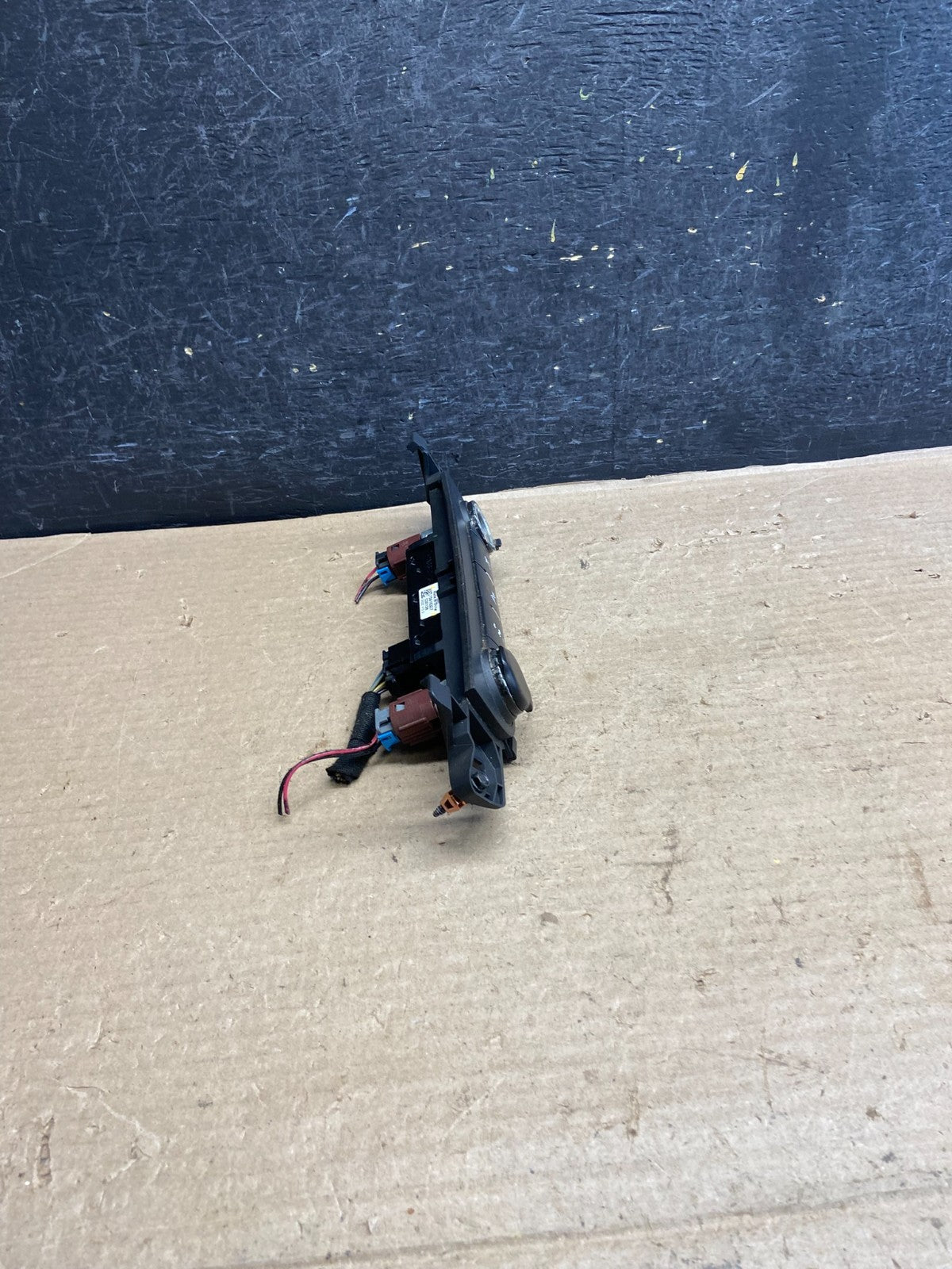 2007 - 2014 Chevrolet Tahoe Yukon Pedal Traction Switch AH3968 DG1