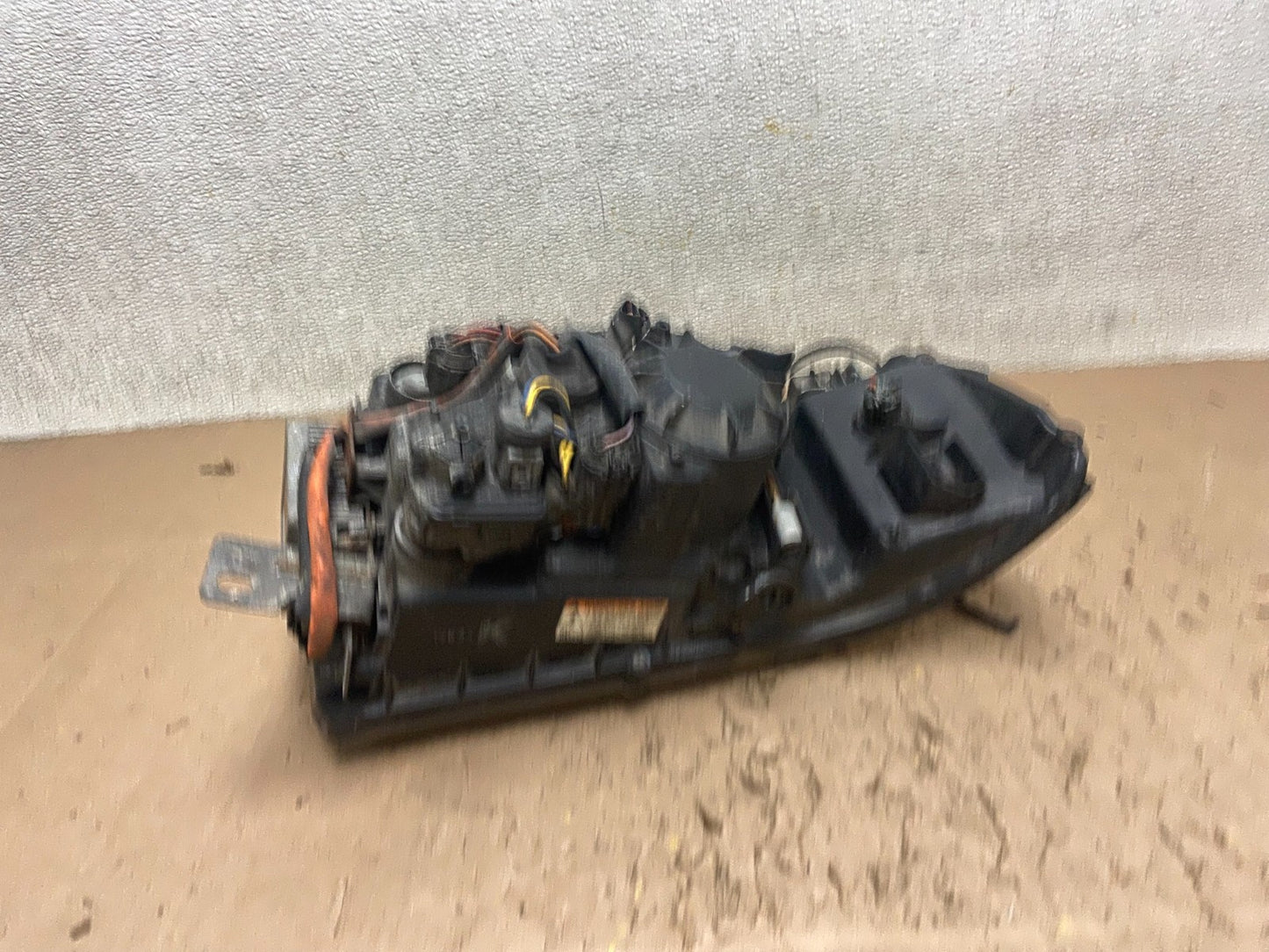2001 to 2003 Infiniti QX4 Xenon HID Driver Left LH Side Headlight OEM Y4887 DW6