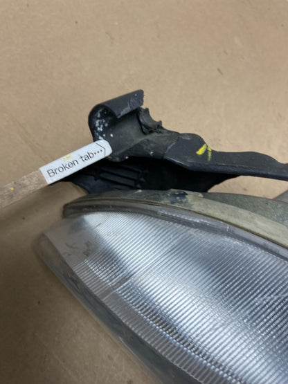 1995 to 1996 Toyota Camry Left Driver LH Side Headlight AF4638 DW5