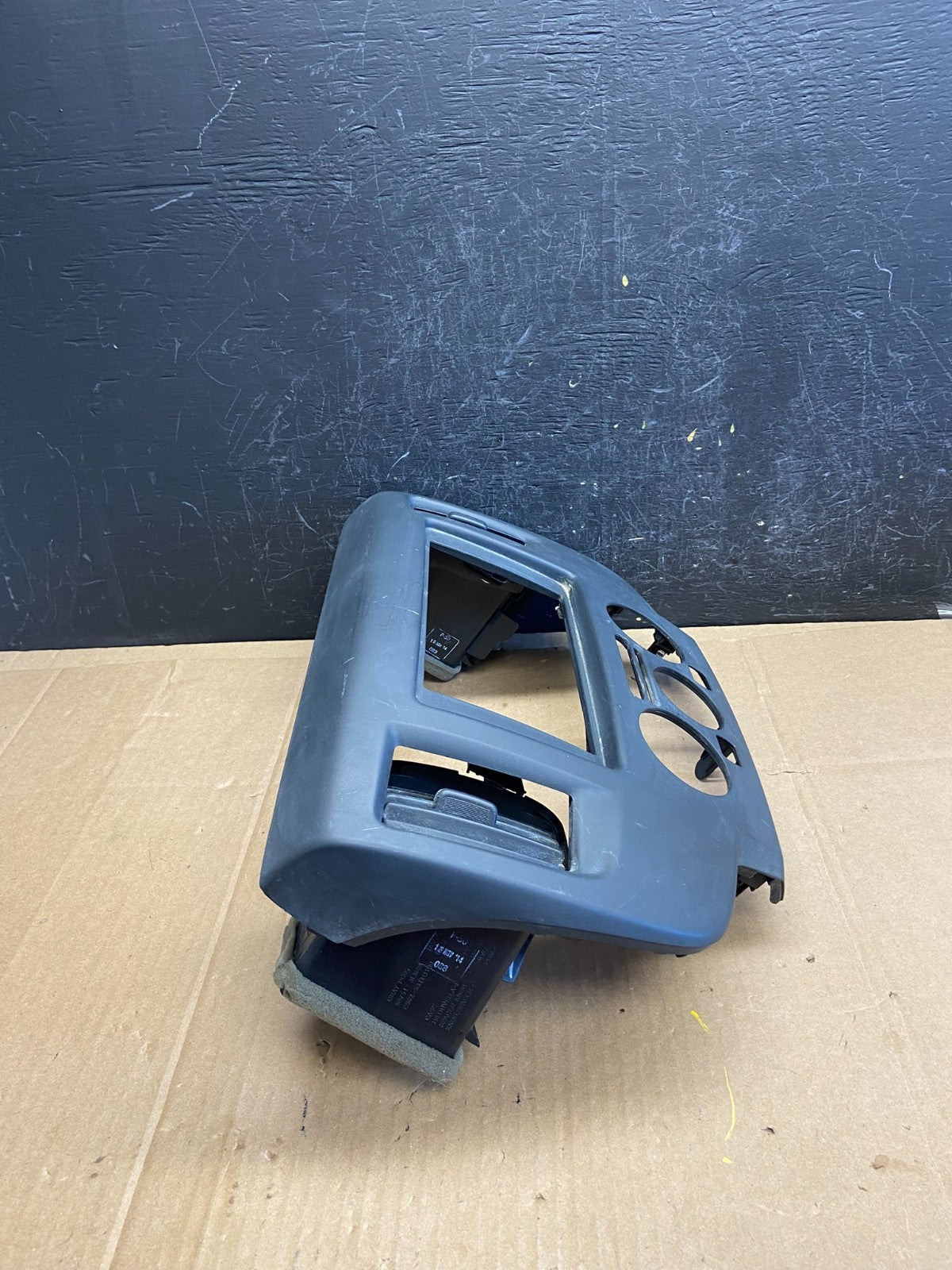2013-2021 Nissan NV200 Center Console Radio Climate Control Air Vent AD2109 DG2