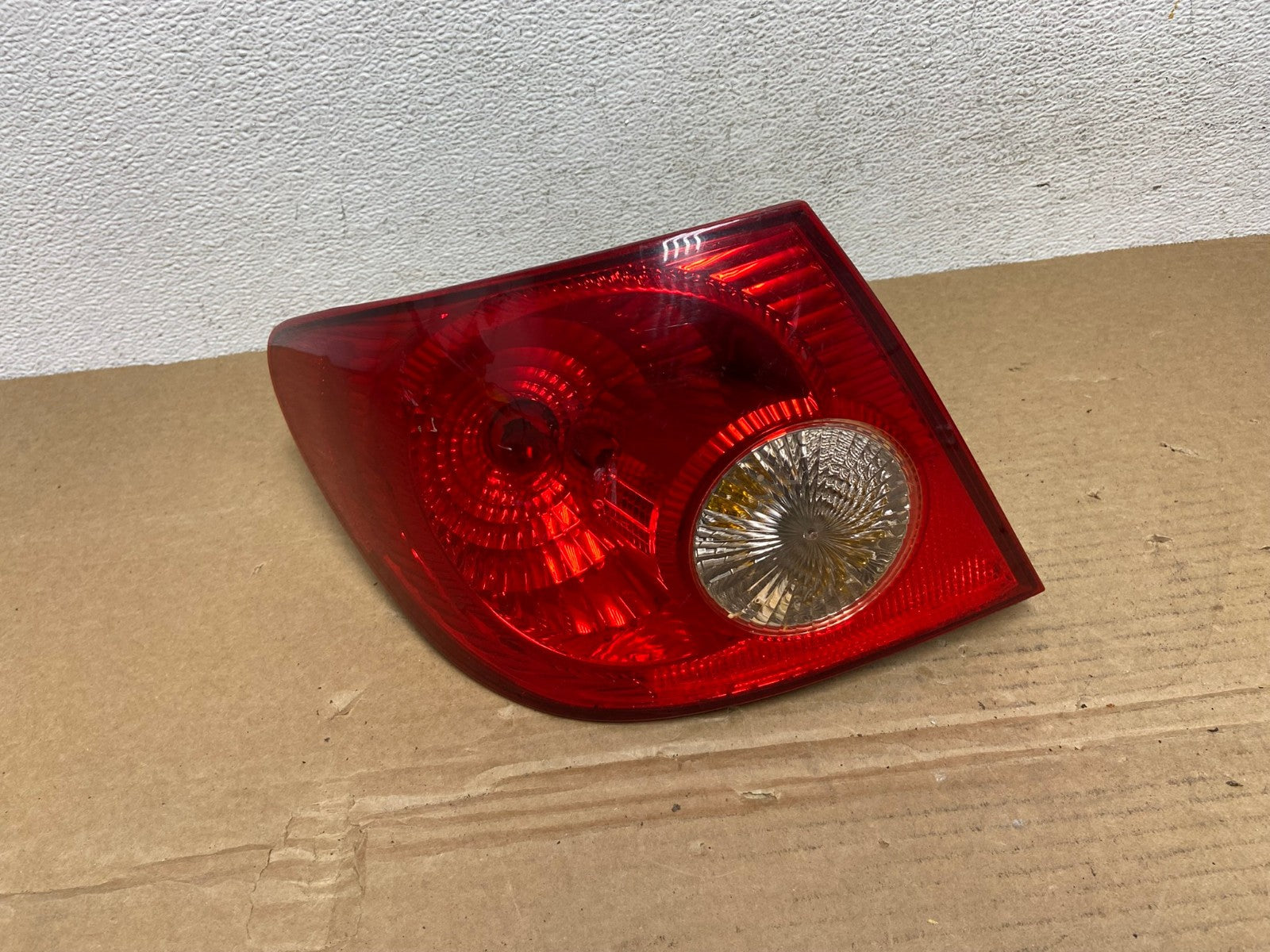 2005 to 2008 Toyota Corolla Left Driver Lh Side Tail Light AD3844 LK0
