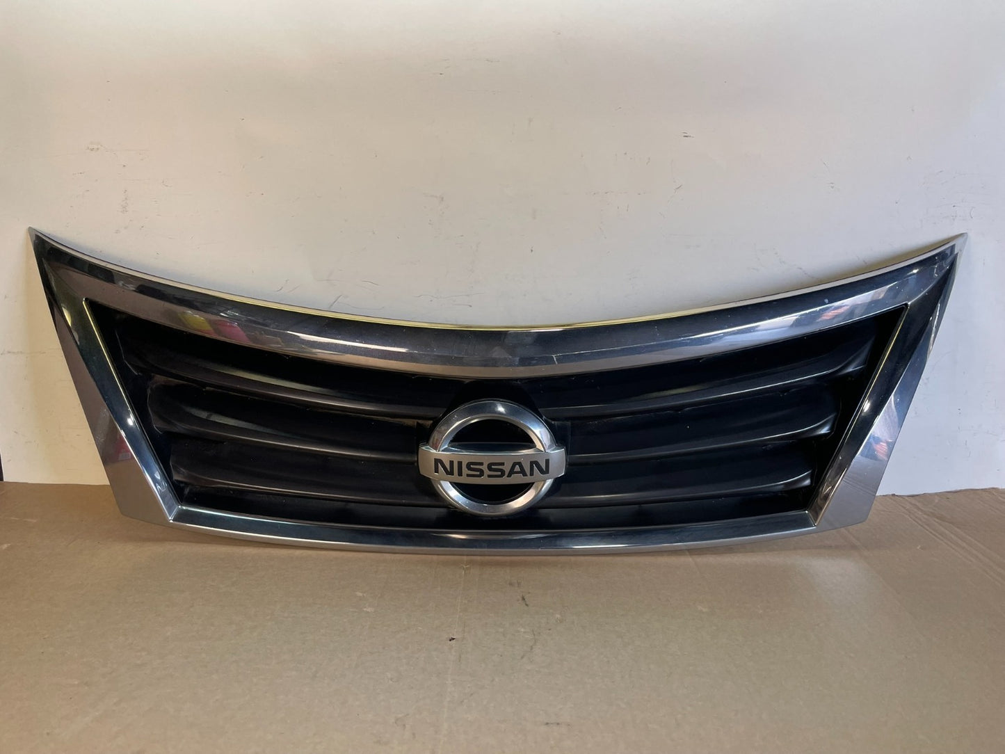 2013 to 2015 Nissan Altima Front Upper Grill Grille Sedan AG7582 DG0