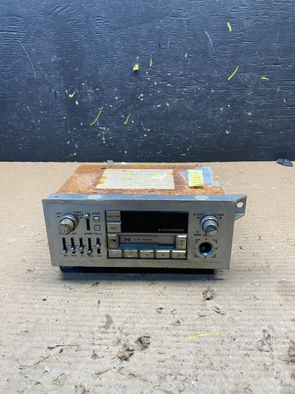 1986 Chrysler Lebaron AM FM Cassette Radio OEM S8842 DG0