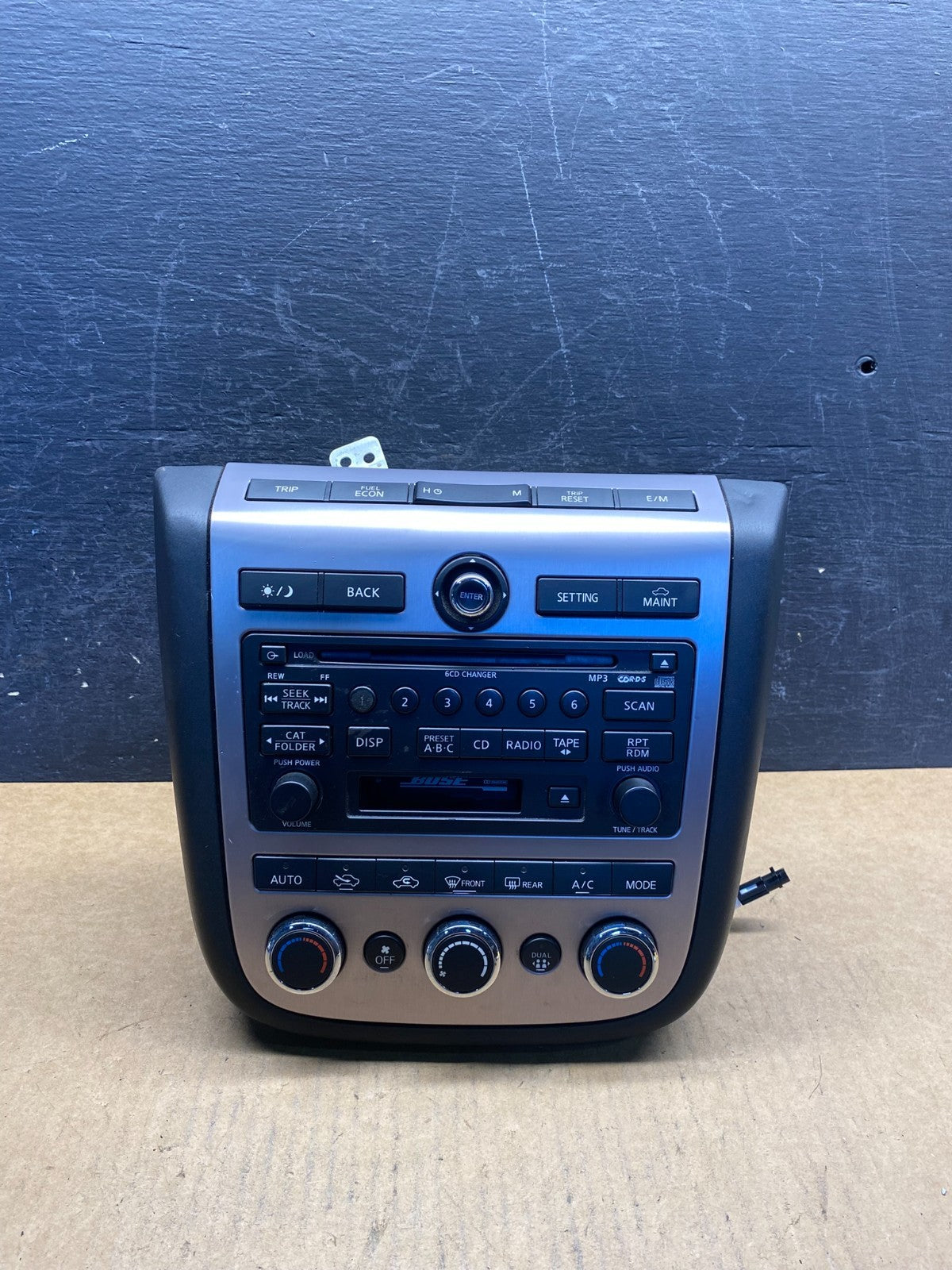 2006 - 2007 Nissan Murano AM FM Radio CD Climate Control Panel AH5045 DG0