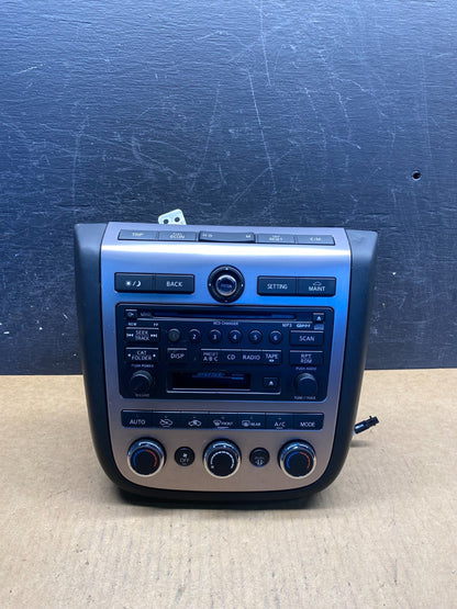 2006 - 2007 Nissan Murano AM FM Radio CD Climate Control Panel AH5045 DG0