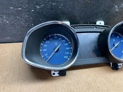 2017 to 2020 Maserati Quattroporte Speedometer Instrument Gauge Cluster A03801