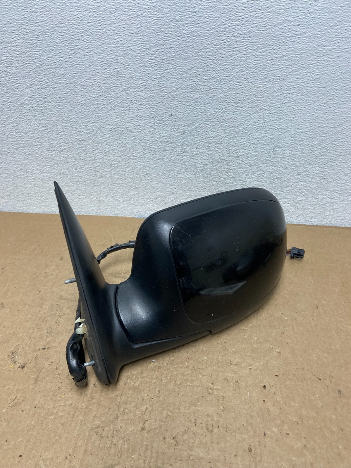 2003-2006 Chevrolet Tahoe Suburban Left Driver LH Turn Door Mirror OEM AC1464 DW2