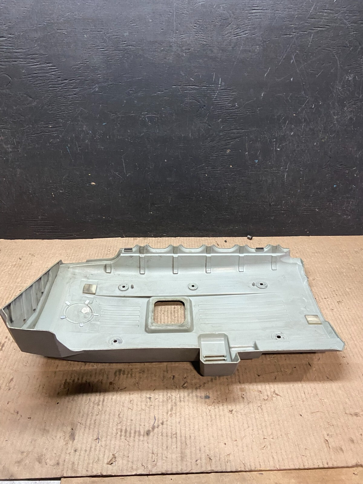 2007 to 2011 BMW 530i Plastic Engine Cover Shield I3704 OEM DG16