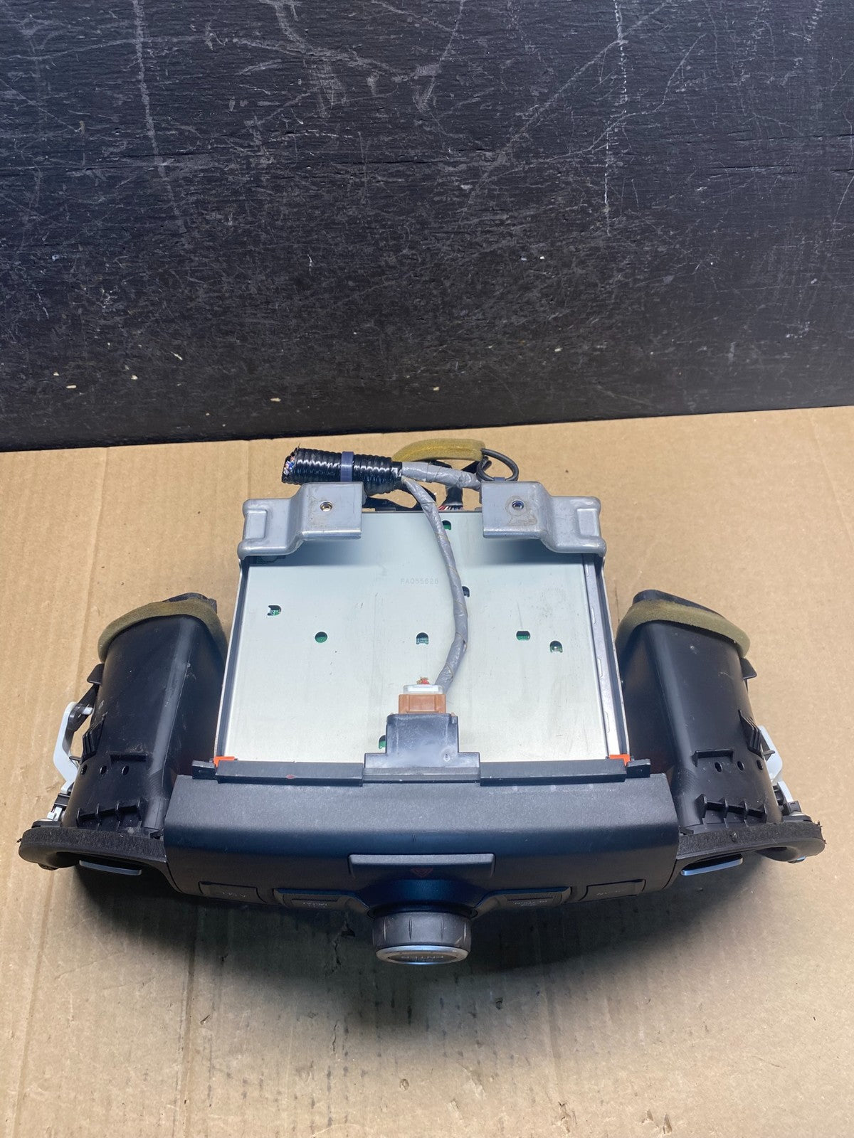 2009 to 2010 Acura TSX AM/FM CD Player Radio Audio System Air Vent AG3771 DG4