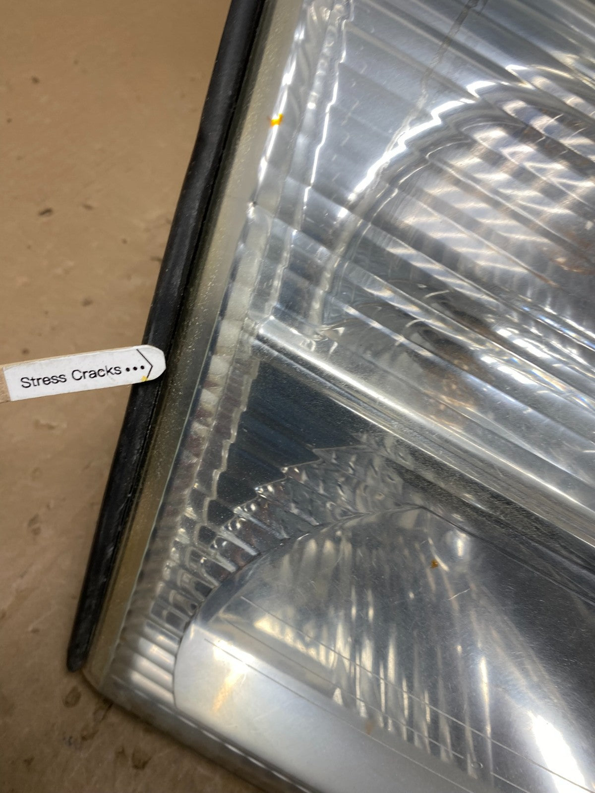 2002-2005 Mercury Mountaineer Right Passenger Halogen Headlight AC6046 DW4