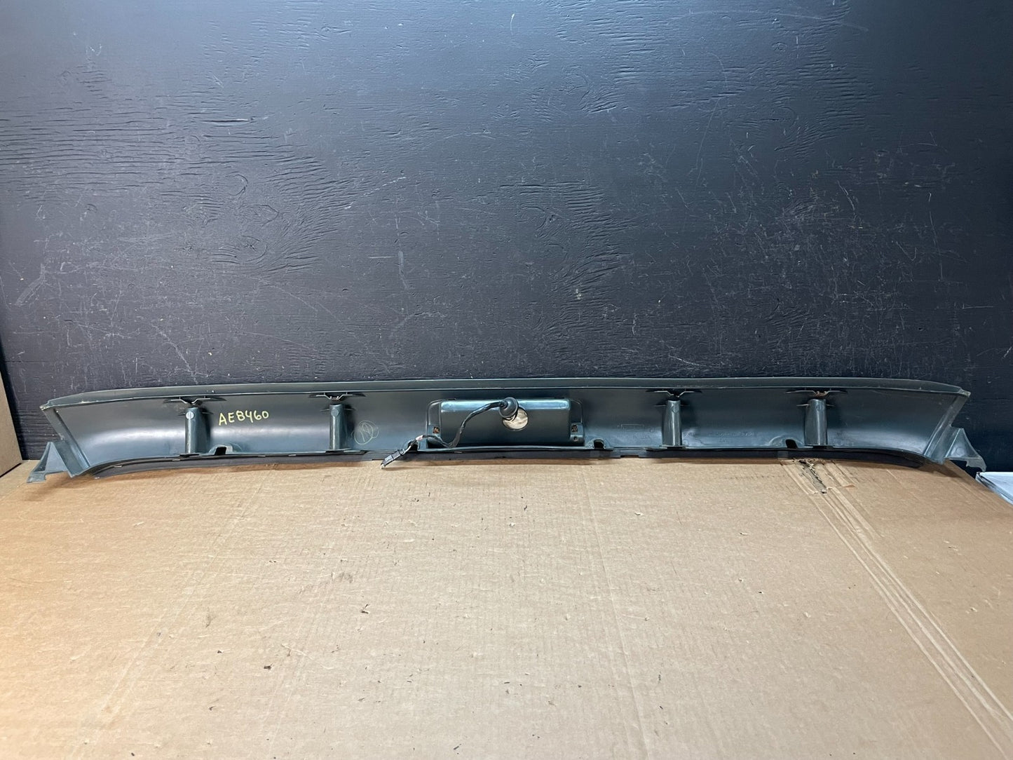 1996 to 2002 Chevrolet Express 3rd Third Brake Light Trim Spoiler ae8460 DG3