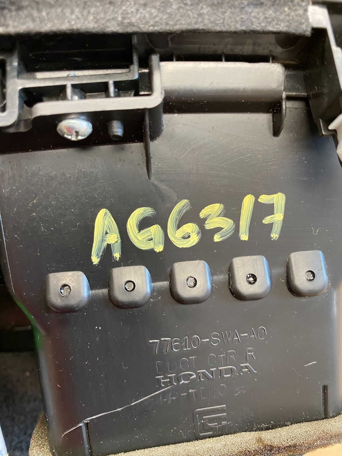 2007 to 2011 Honda CRV CR-V Front Center Panel Clock Air Vent AG6317 DG5