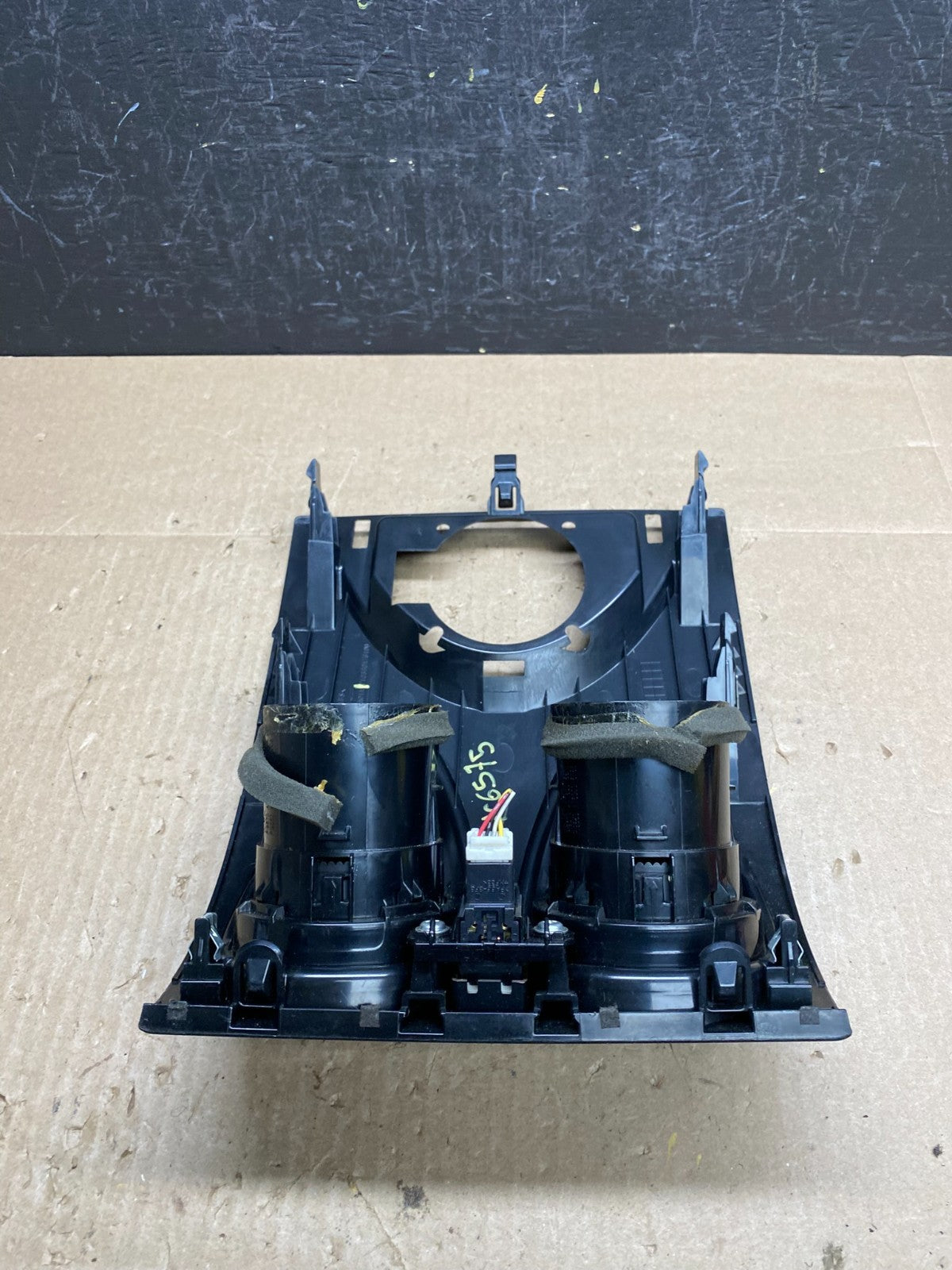 2008 to 2015 Nissan Rogue Center Dash Upper Air Vent AC6575 DG3