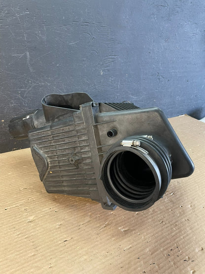 2006 to 2010 Jeep Commander Cherokee 3.7L 4.7L Air Intake Cleaner Box AF33823
