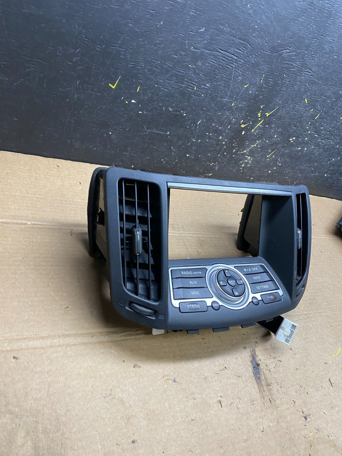 2010 to 2013 Infiniti G37 Radio Player Climate Control Panel Bezel AA4771 DG1