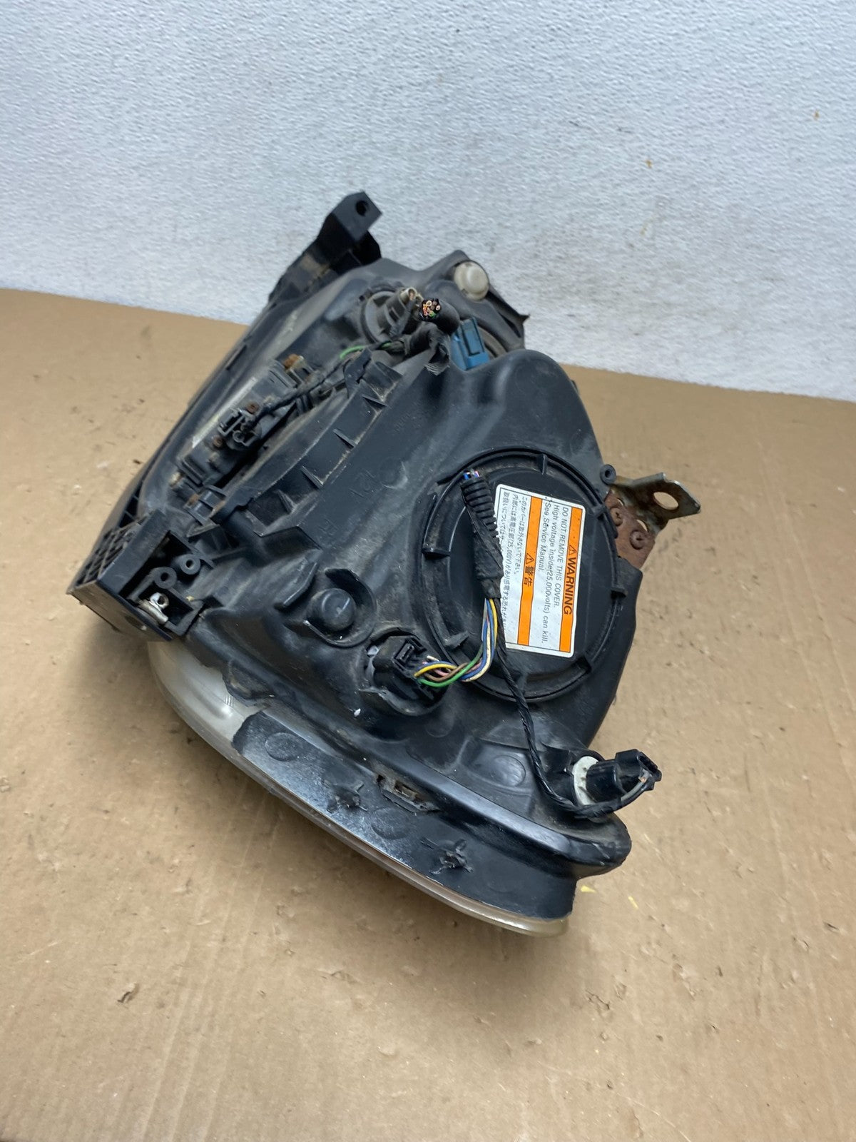 2005 to 2008 Acura RL Right Passenger Rh Side XENON HID Headlight AD8821 DW7