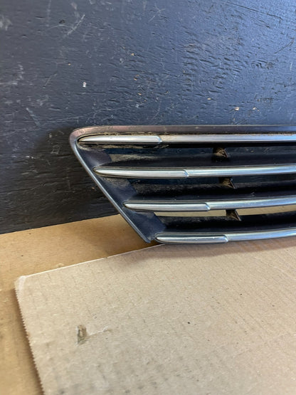 2002 to 2003 Lexus ES300 Front Upper Grill Grille AC1986 DG2