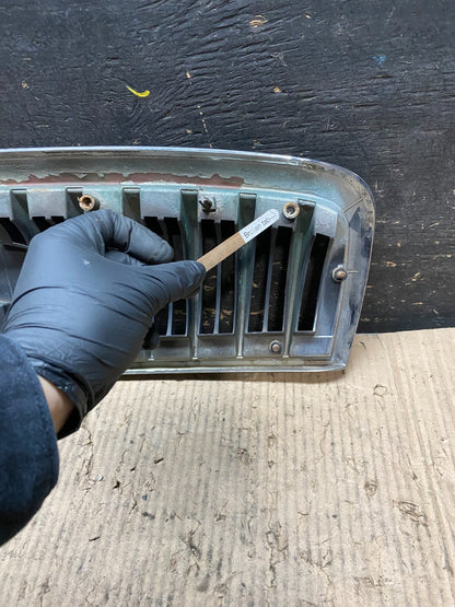 2001 to 2005 Hyundai Sonata Front Upper Grille Grill Bumper V4336 OEM GD9