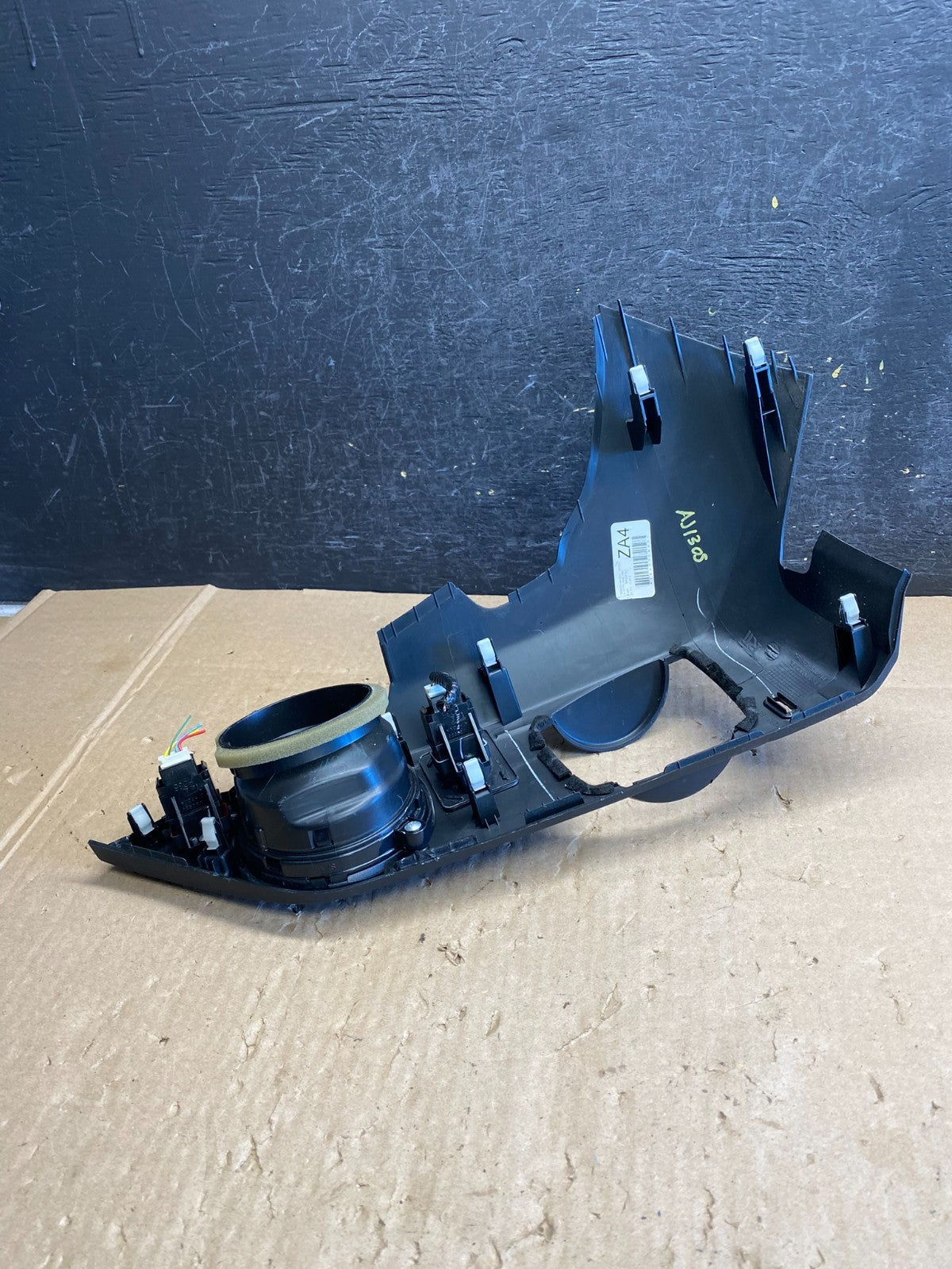2009-2015 Honda Pilot Left Dash Vent Center Panel Bezel Hazard Button AJ1305 DW2