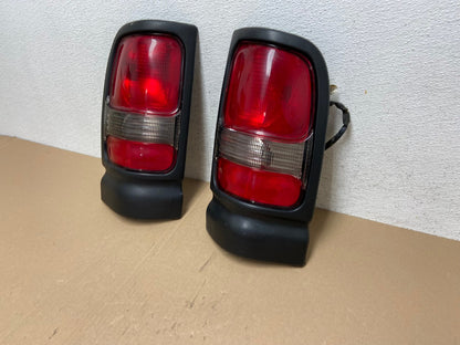 1994 to 2001 Dodge Ram 1500 Left+Right Tail Lights DEPO AE7152 LK1